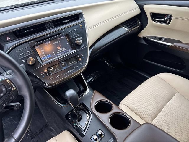Used 2016 Toyota Avalon Limited w/ Toyota Safety Sense Package image 27