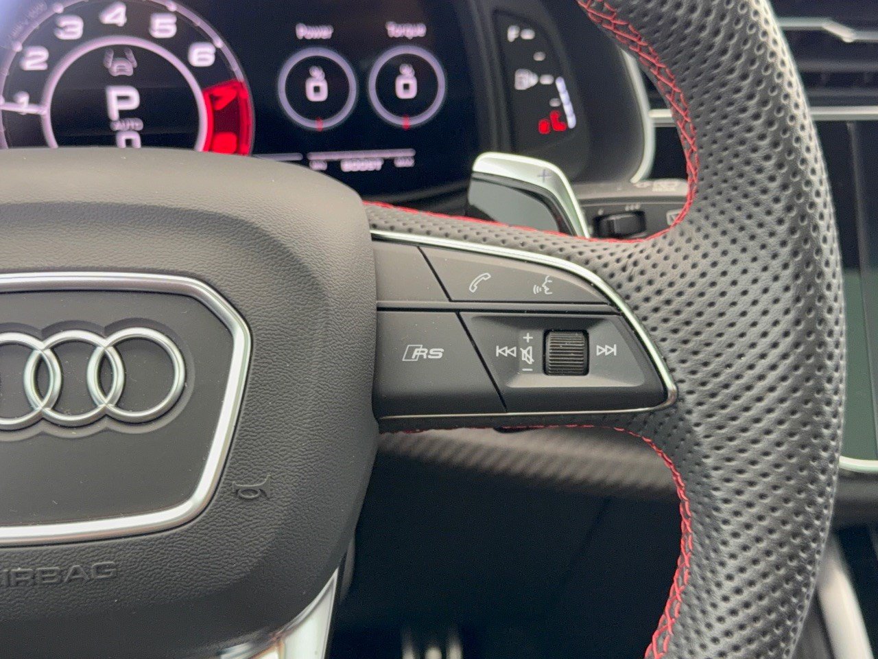 Certified 2025 Audi RS Q8 performance AWD/4WD image 19