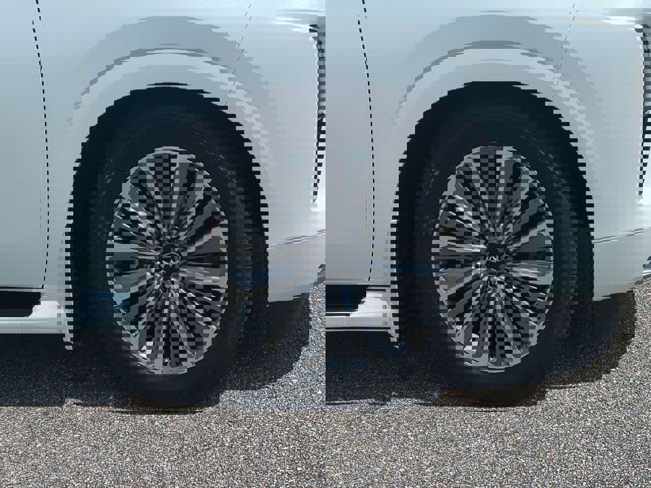 New 2026 INFINITI QX80 Luxe w/ Cargo Package image 12