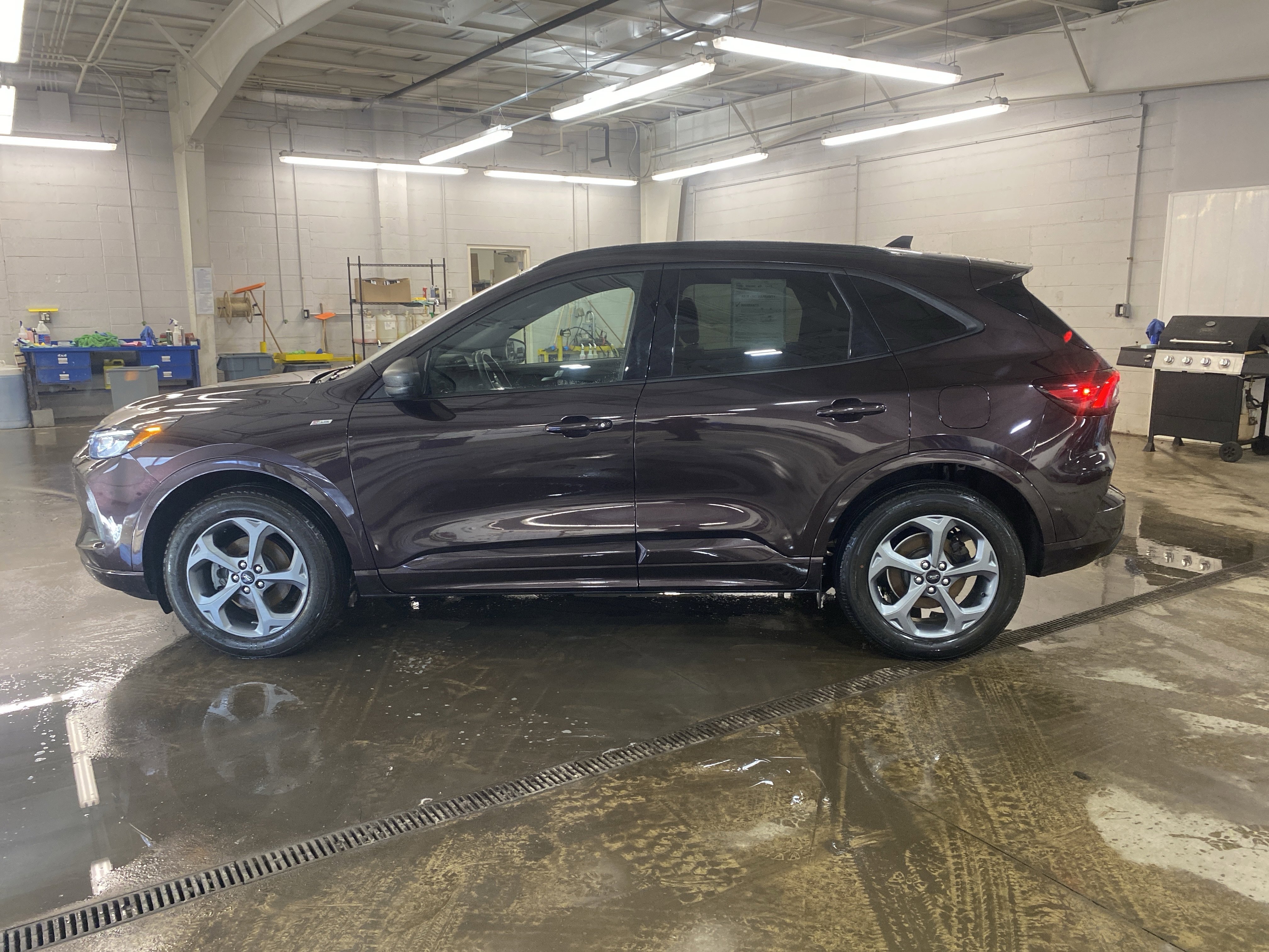 Used 2023 Ford Escape ST-Line w/ Tech Pack #1 image 8