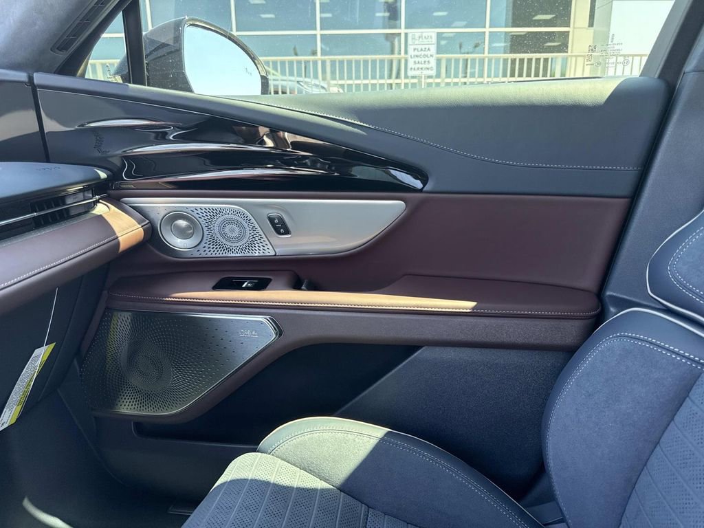 New 2026 Lincoln Nautilus Black Label AWD/4WD image 24