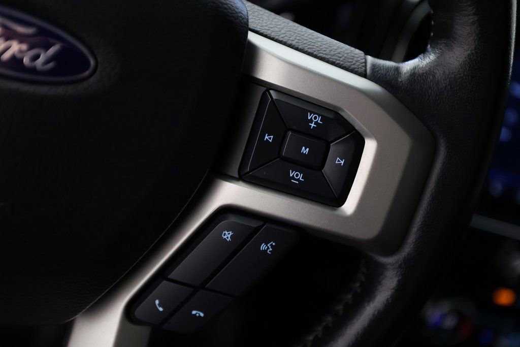 Used 2022 Ford F250 Lariat w/ Black Appearance Package image 23