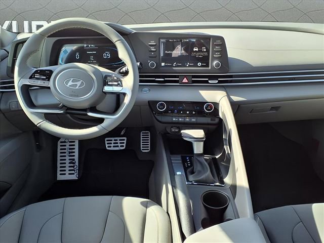 New 2025 Hyundai Elantra Sport image 14