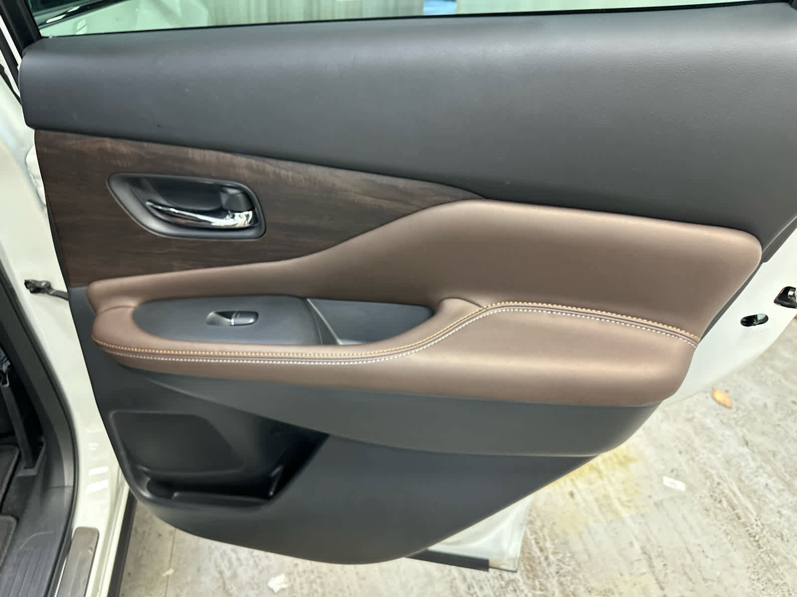 Certified 2024 Nissan Murano Platinum w/ Cargo Package AWD/4WD image 30