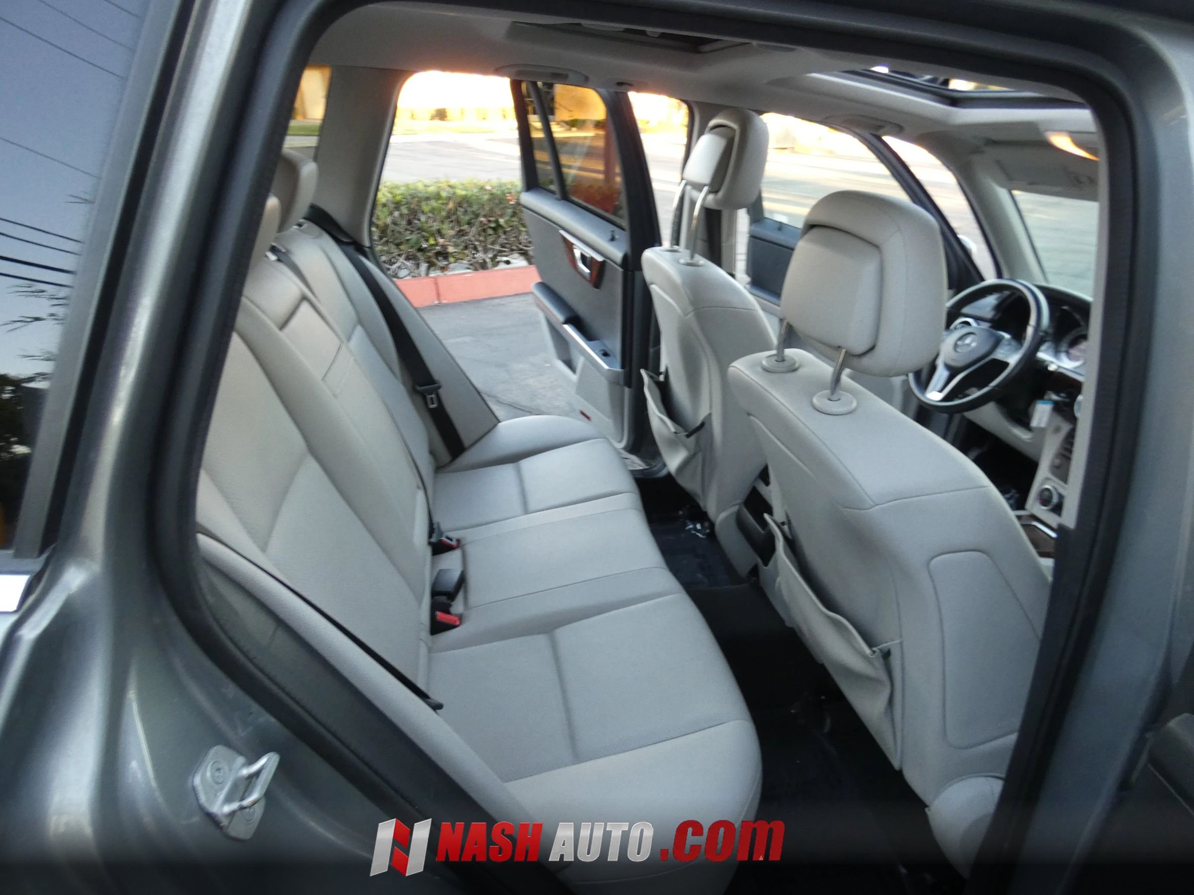 Used 2013 Mercedes-Benz GLK 350 4MATIC image 32