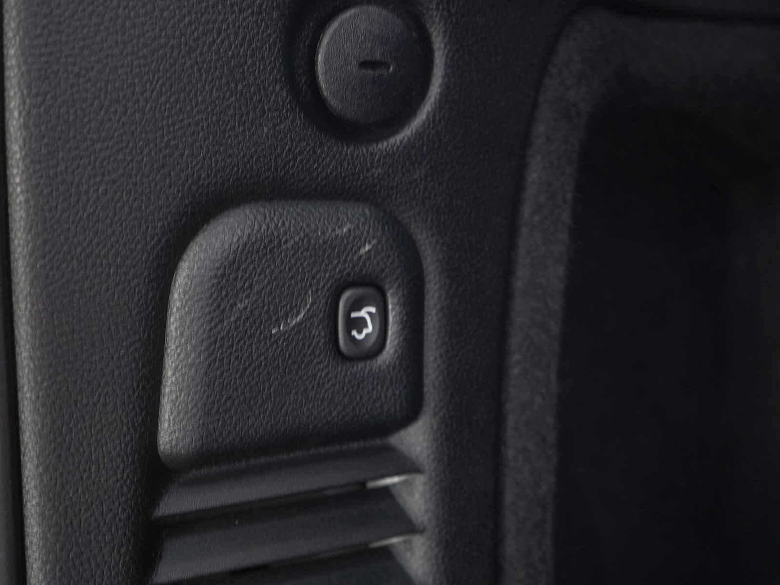 Used 2022 Dodge Durango SRT w/ SRT Interior Appearance Group AWD/4WD image 11