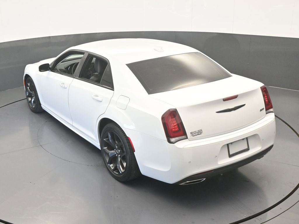 Used 2023 Chrysler 300 Touring L image 41