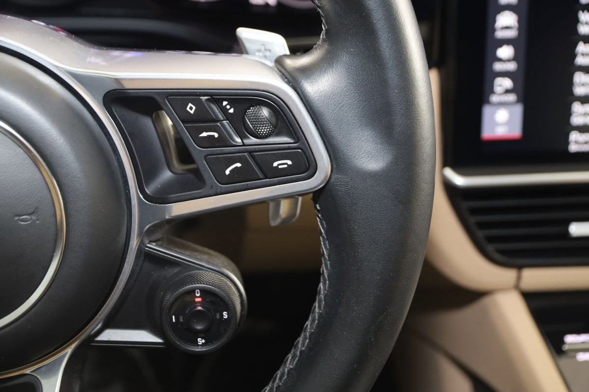 Used 2020 Porsche Cayenne AWD/4WD image 44