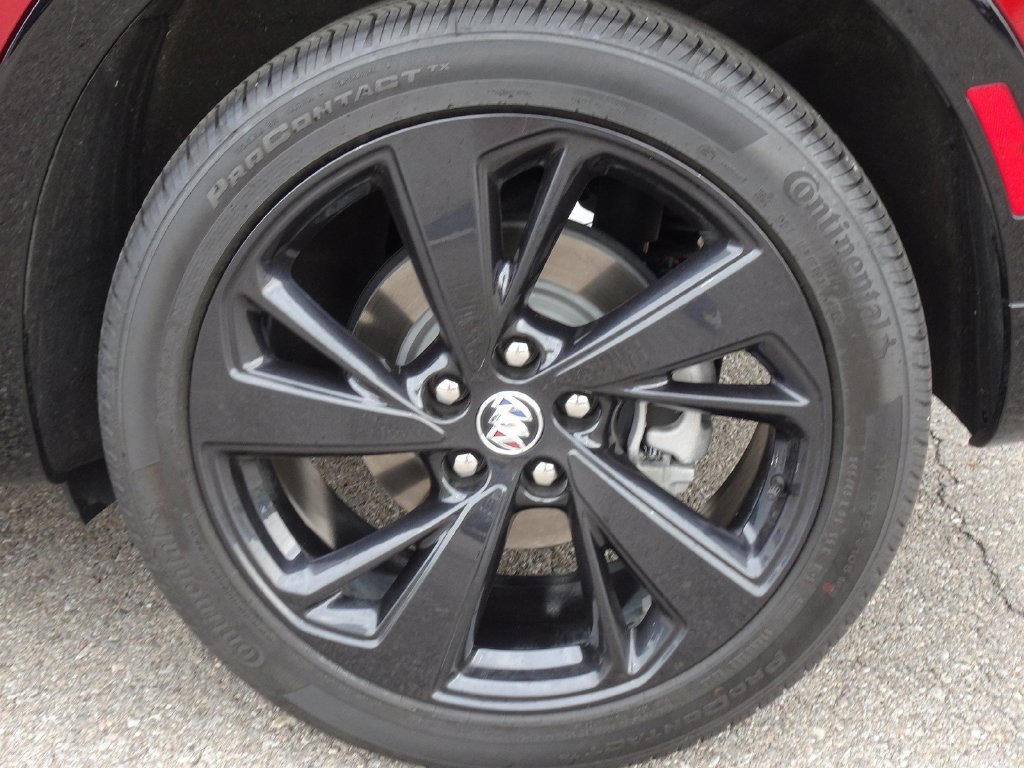 Used 2023 Buick Envision Essence w/ Sport Touring Package FWD image 25