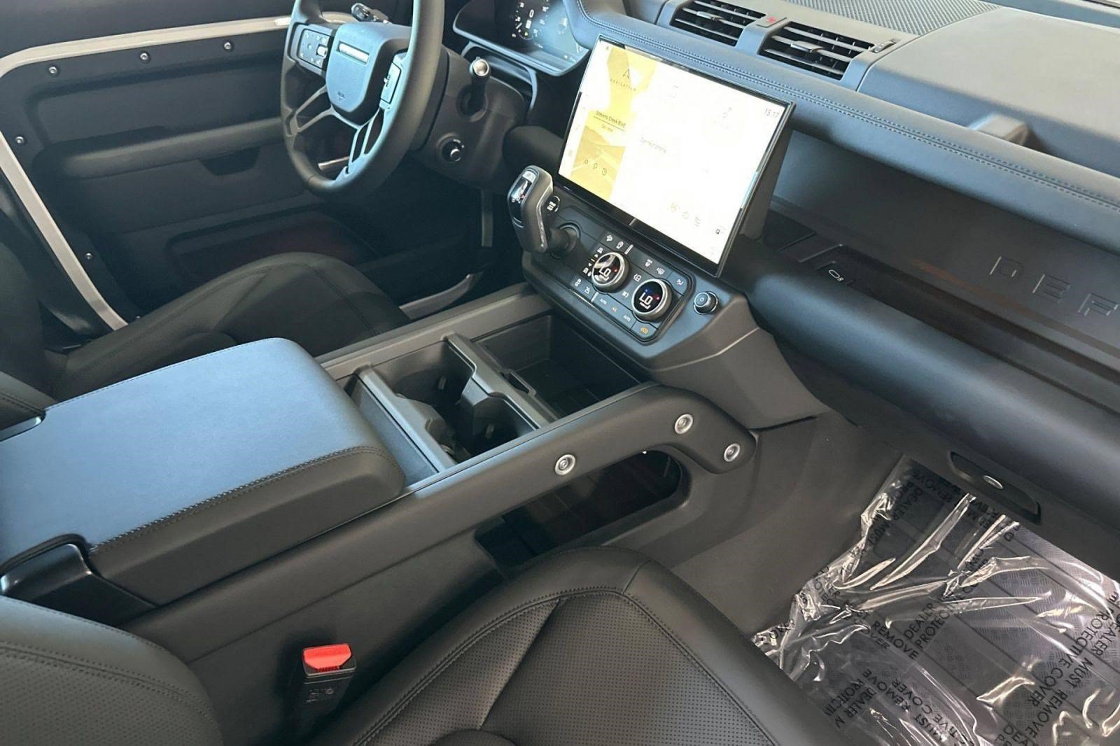 New 2026 Land Rover Defender 110 S AWD/4WD image 30