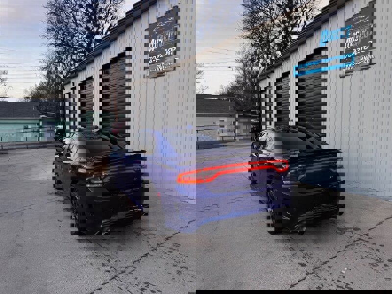 Used 2019 Dodge Charger Scat Pack w/ Technology Group image 15