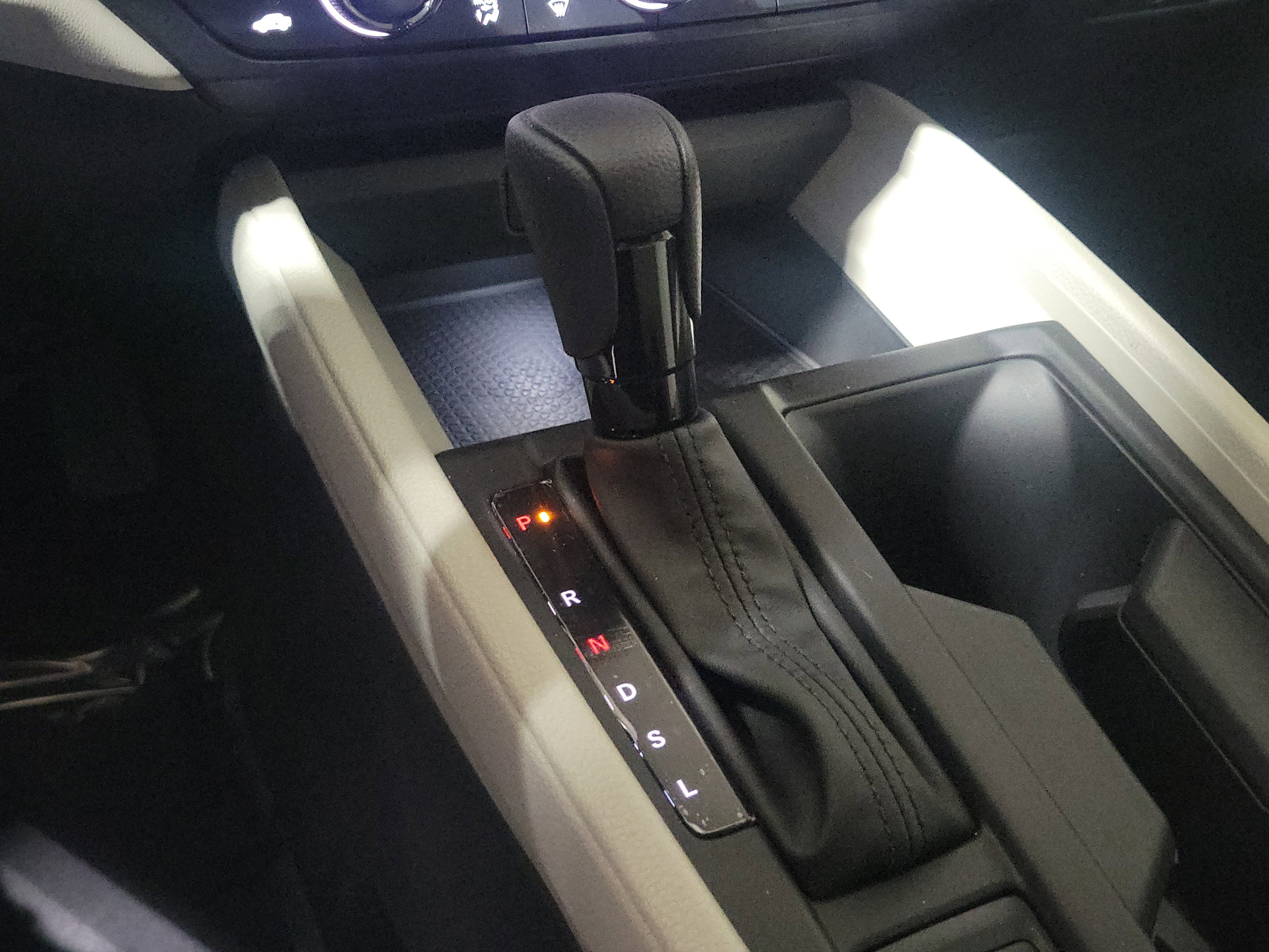 Certified 2025 Honda Accord SE image 30