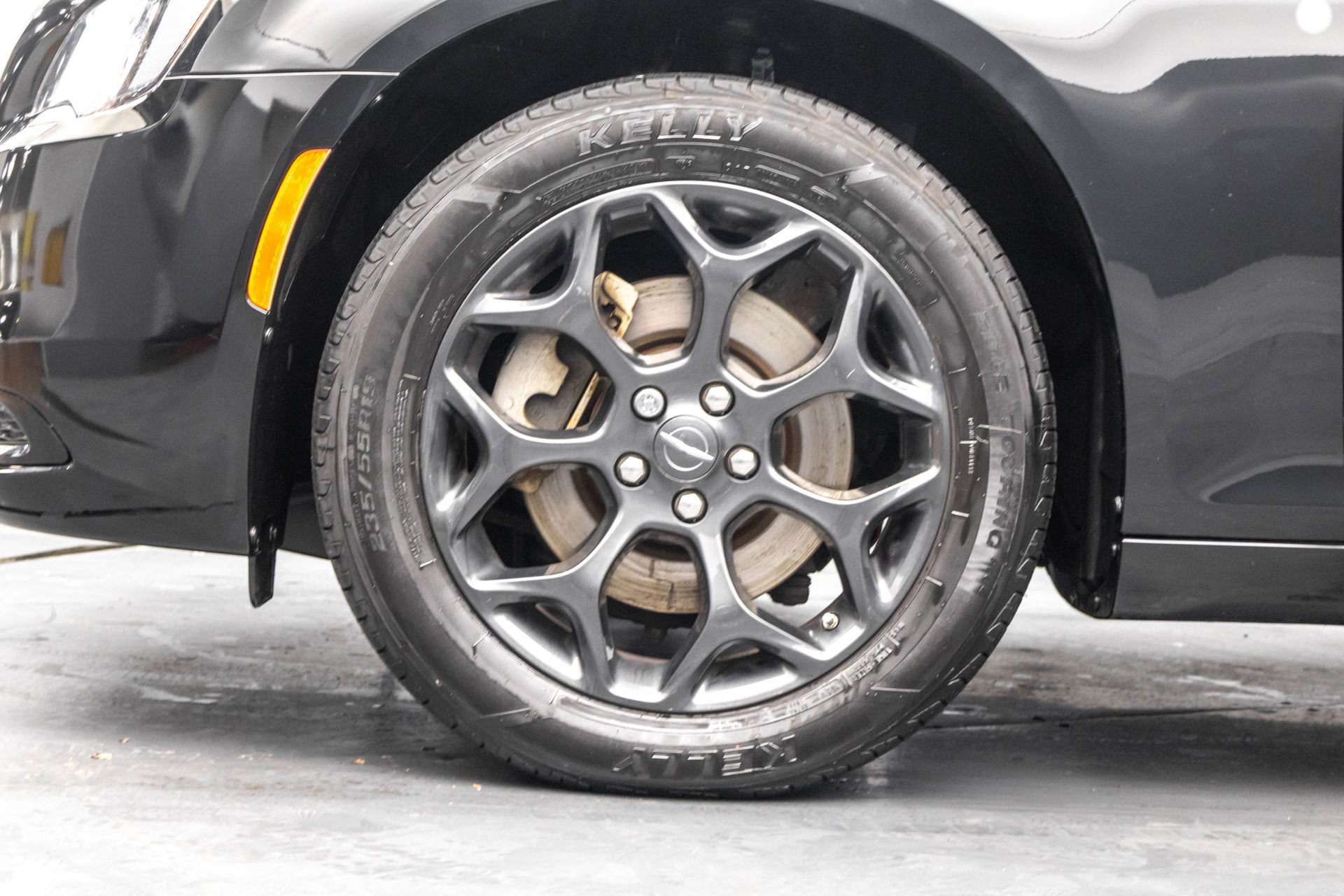 Used 2022 Chrysler 300 Touring w/ Sport Appearance Package image 42