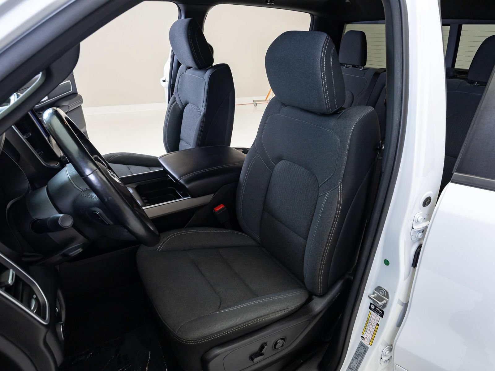 Used 2021 RAM 1500 Big Horn AWD/4WD image 25