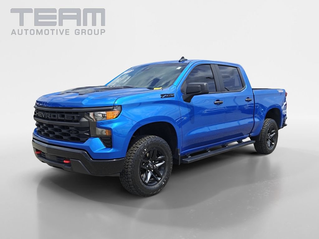 Used 2023 Chevrolet Silverado 1500 Custom Trail Boss w/ LPO, Dark Essentials Package AWD/4WD image 3