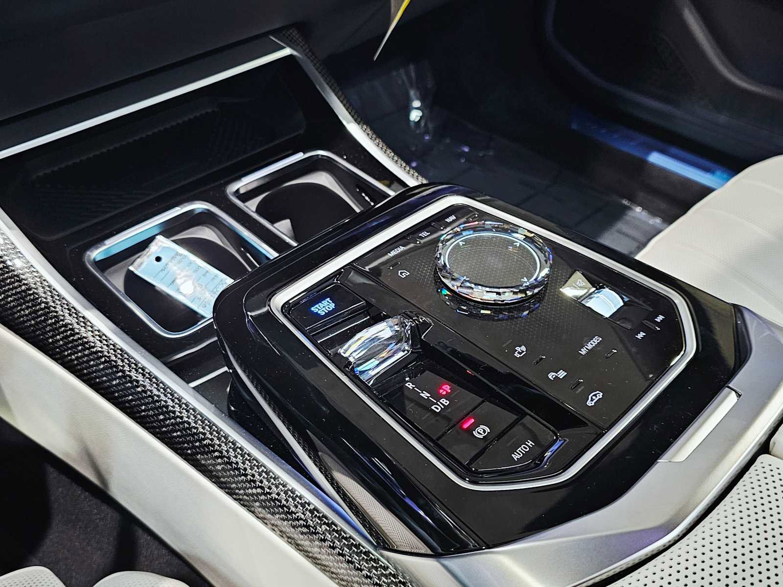 New 2025 BMW i7 xDrive60 w/ Executive Package image 17