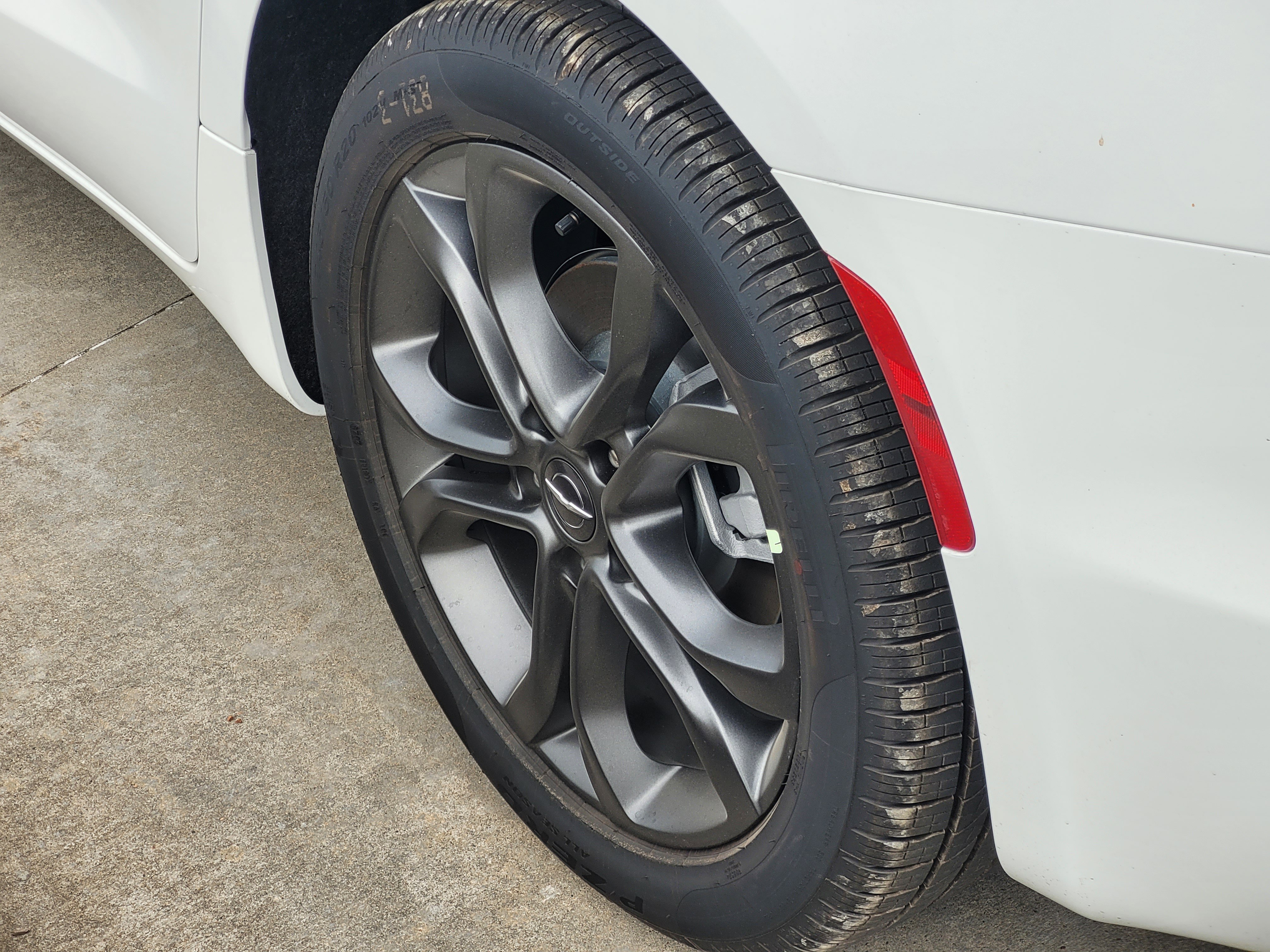 New 2026 Chrysler Pacifica Select image 5