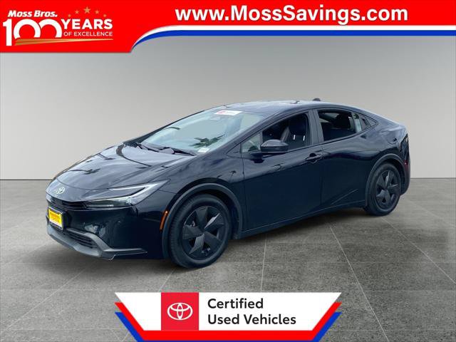 Certified 2025 Toyota Prius LE FWD image 1