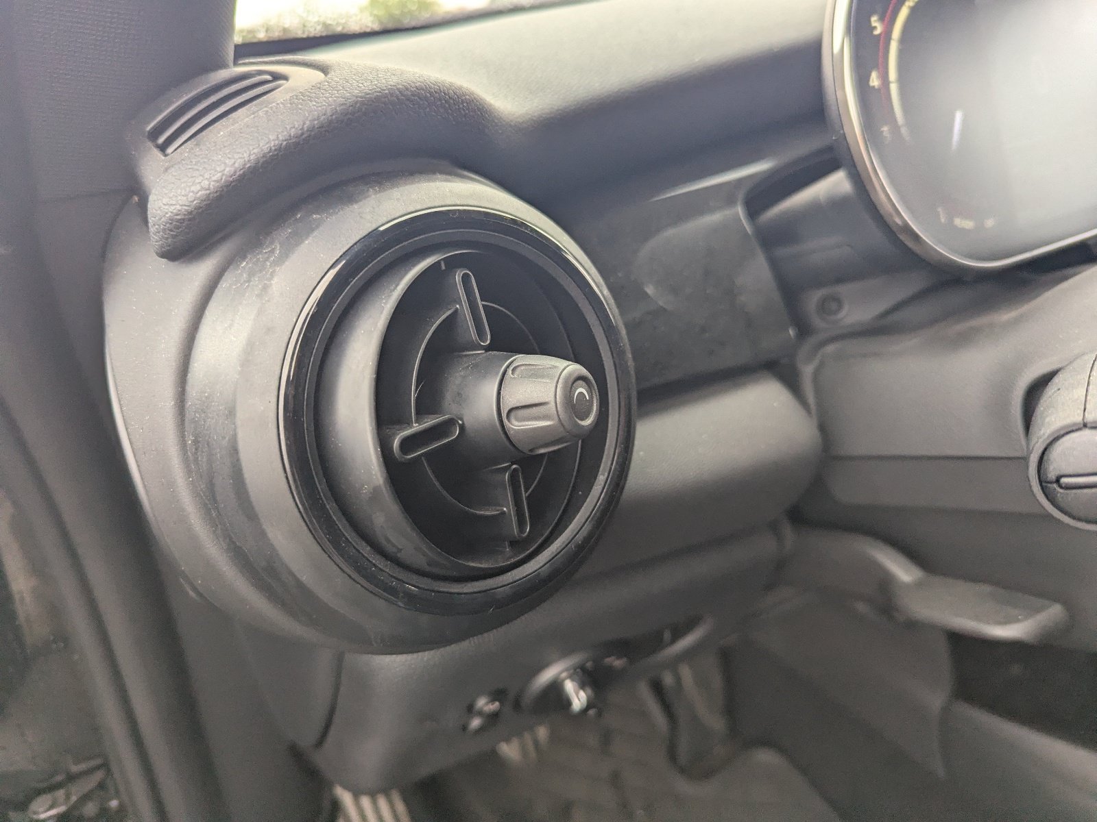Used 2024 MINI Cooper John Cooper Works FWD image 22