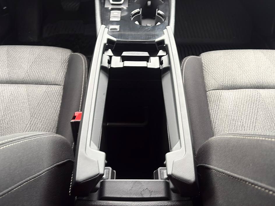 Certified 2026 Nissan Rogue SV FWD image 42