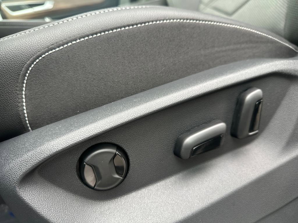 New 2026 Volkswagen Atlas SE image 4