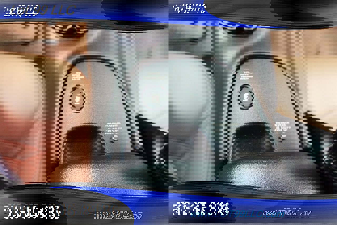 Used 2004 Chevrolet Corvette Coupe w/ Preferred Equipment Group image 22