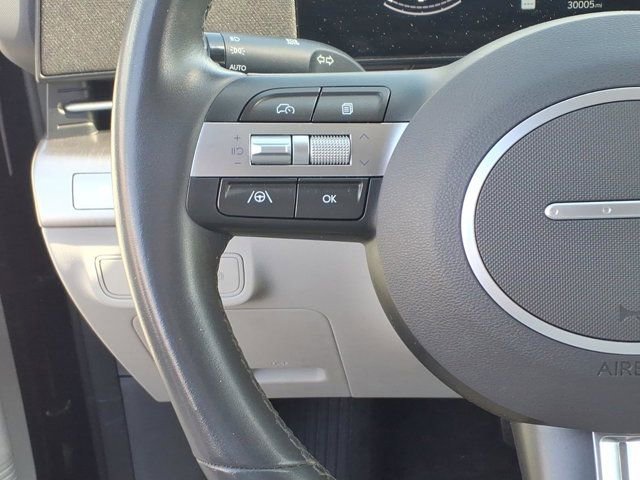 Used 2025 Hyundai Kona SEL FWD image 14