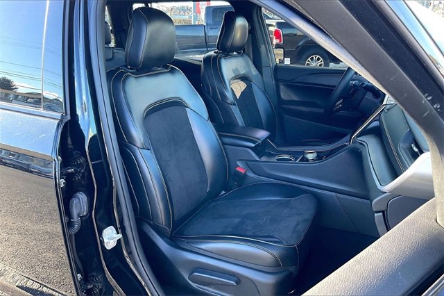 Used 2024 Jeep Grand Cherokee L Laredo image 8