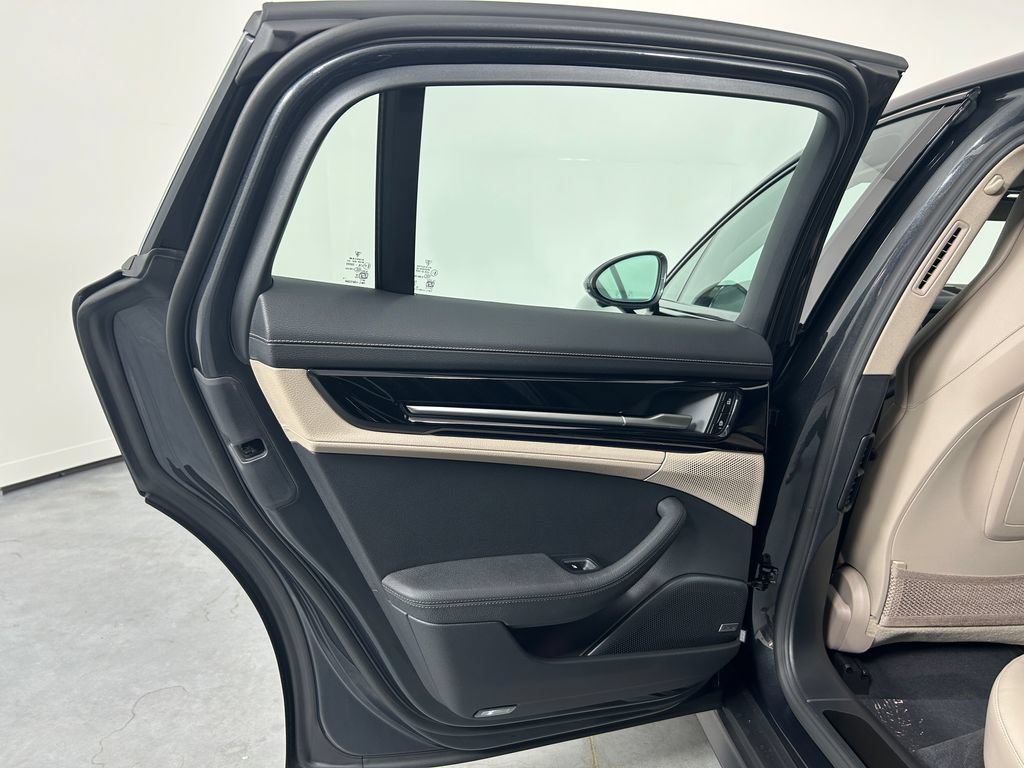 New 2026 Porsche Panamera 4 AWD/4WD image 28