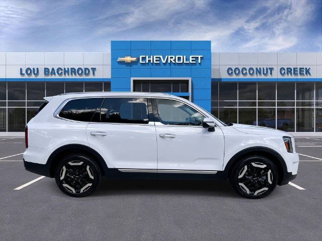 Used 2023 Kia Telluride S AWD/4WD image 9