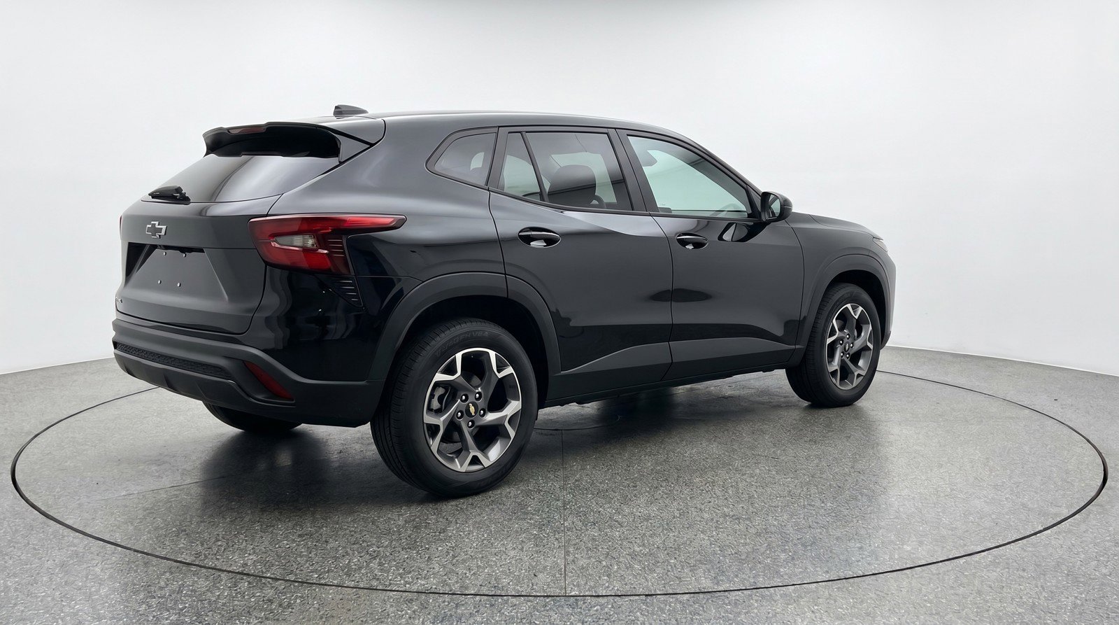Used 2025 Chevrolet Trax LT w/ LT Convenience Package FWD image 9