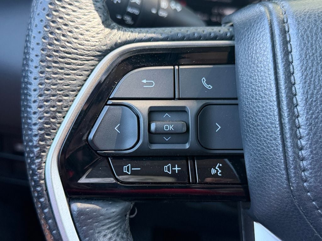 Used 2024 Toyota Tundra Limited image 23