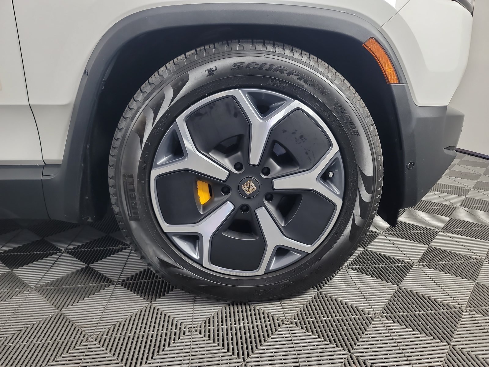 Used 2023 Rivian R1S Adventure Quad AWD/4WD image 11