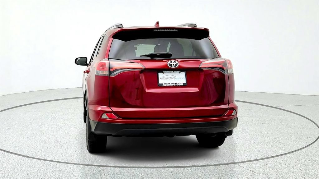 Used 2018 Toyota RAV4 LE w/ All Weather Liner Package AWD/4WD image 6