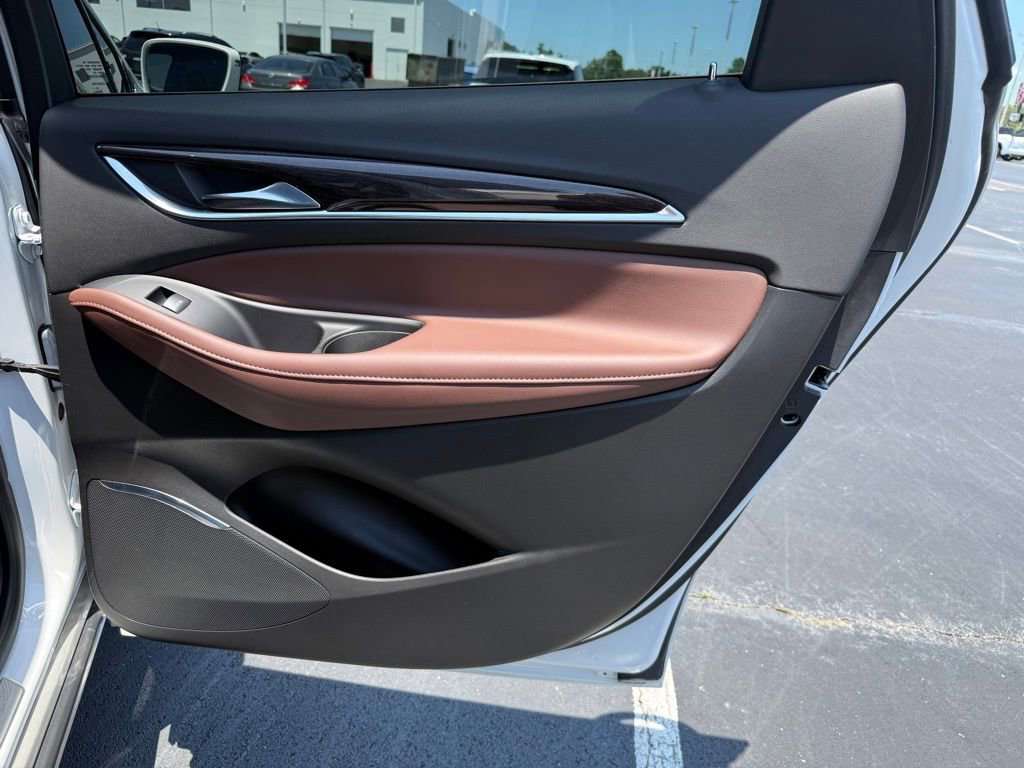 Used 2019 Buick Enclave Avenir w/ Avenir Technology Package FWD image 40