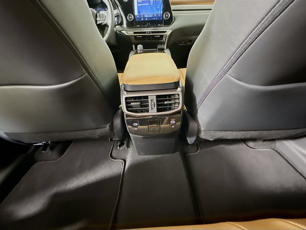 Certified 2025 Lexus RX 350 FWD image 25
