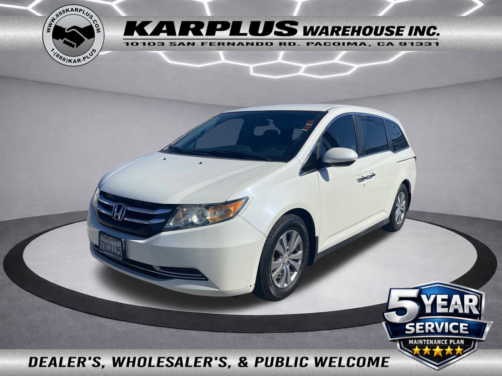 Used 2017 Honda Odyssey SE image 1