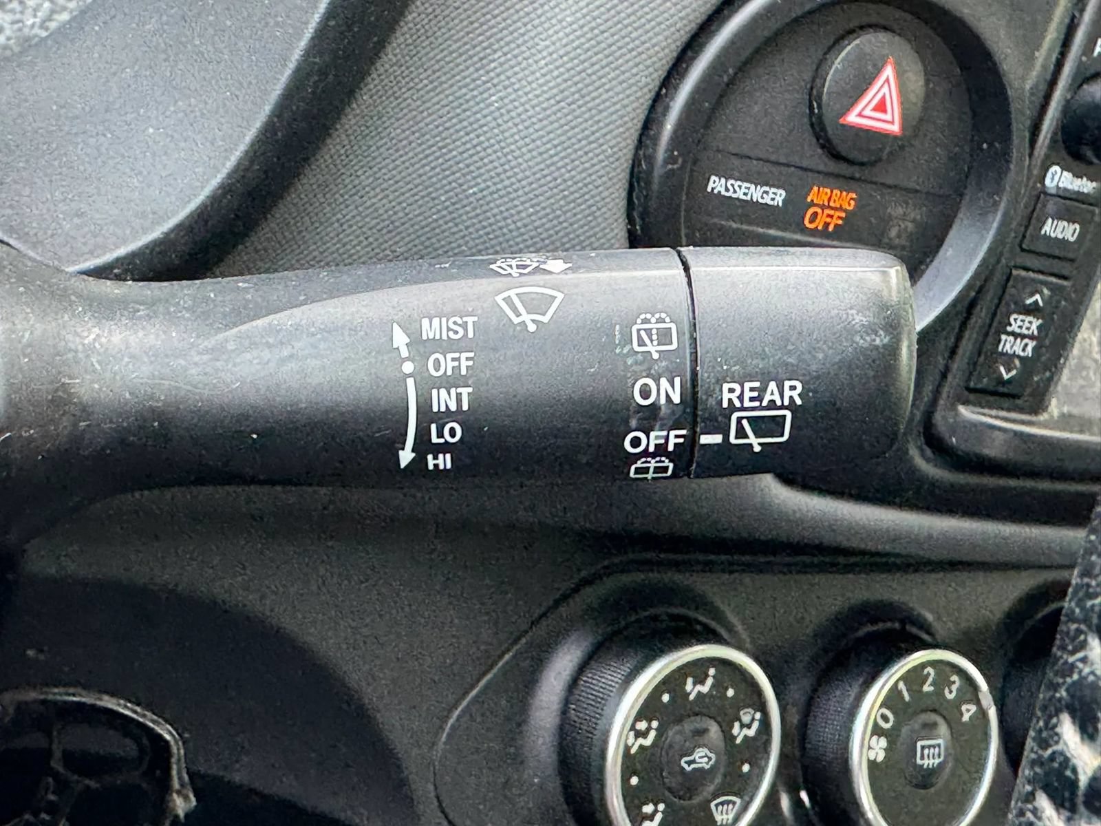 Used 2015 Toyota Yaris SE FWD image 32