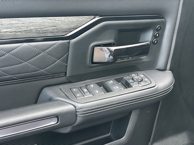New 2025 RAM 2500 Limited AWD/4WD image 12