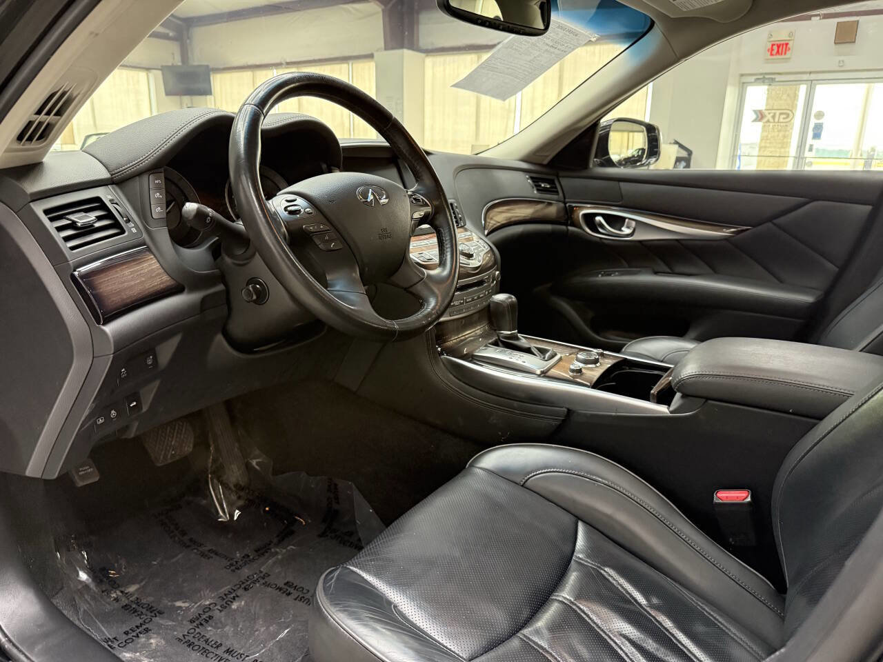 Used 2018 INFINITI Q70 L 3.7 w/ Sensory Package AWD/4WD image 19