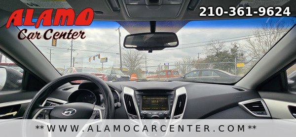 Used 2012 Hyundai Veloster w/ Style Pkg image 32