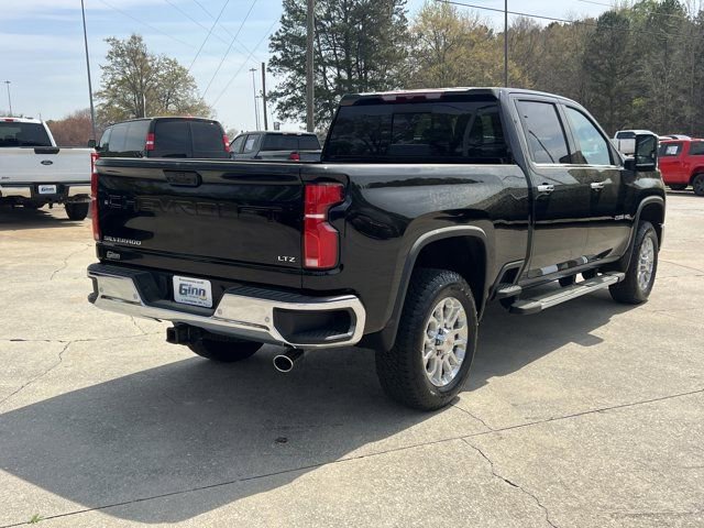 Used 2025 Chevrolet Silverado 2500 LTZ w/ LTZ Plus Package image 5
