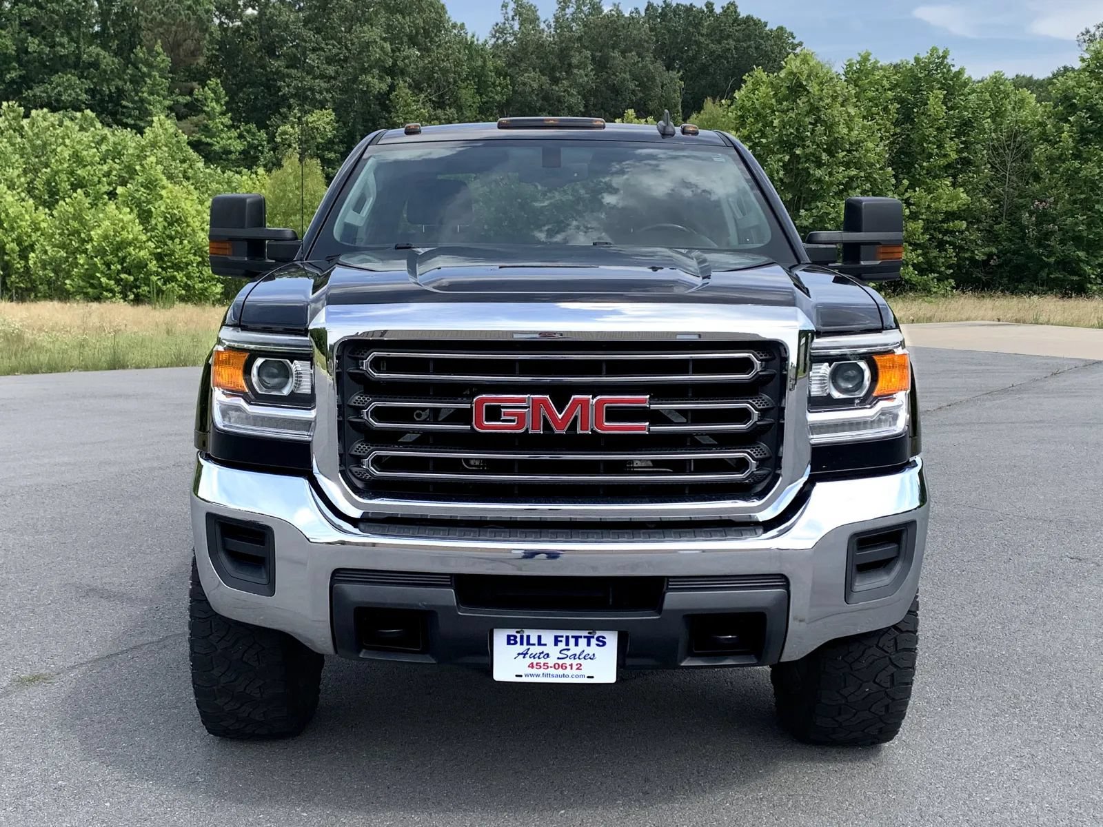 Used 2016 GMC Sierra 2500 SLE AWD/4WD image 2