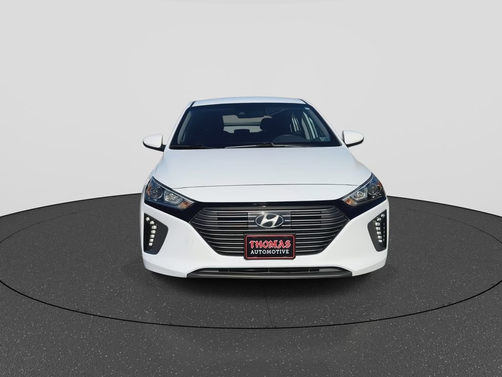 Used 2019 Hyundai Ioniq SEL image 3