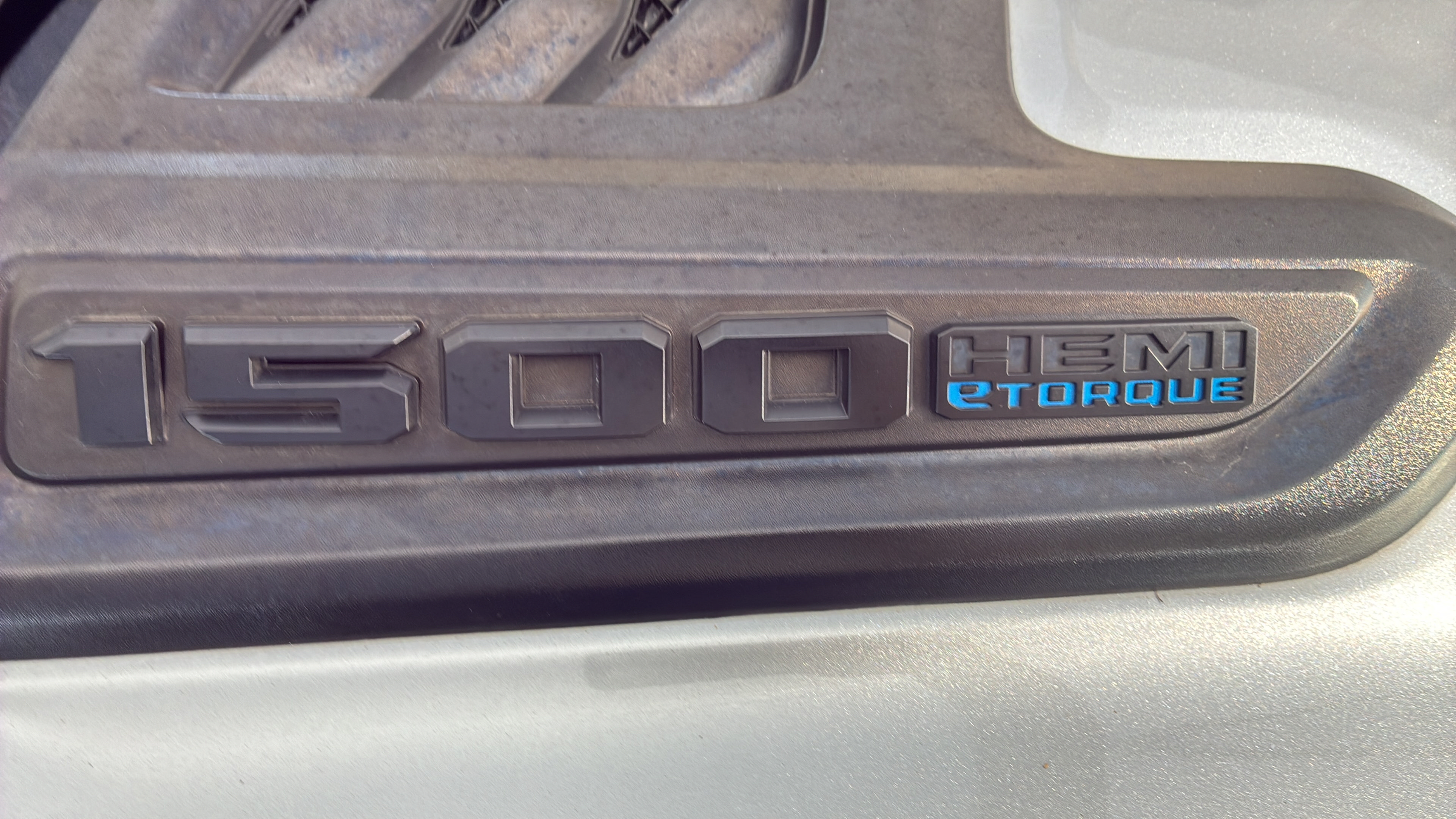 Used 2023 RAM 1500 Laramie AWD/4WD image 29