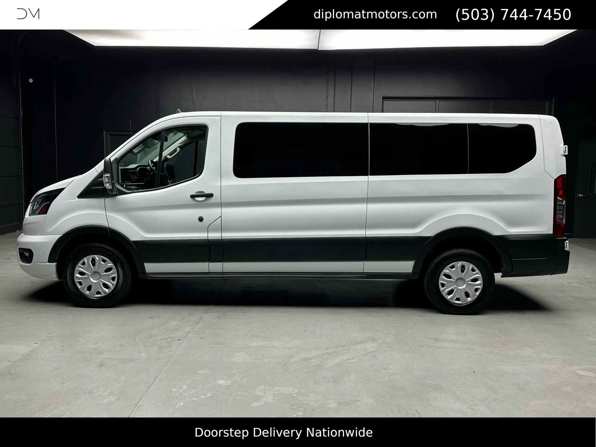 Used 2023 Ford Transit 350 XLT image 3