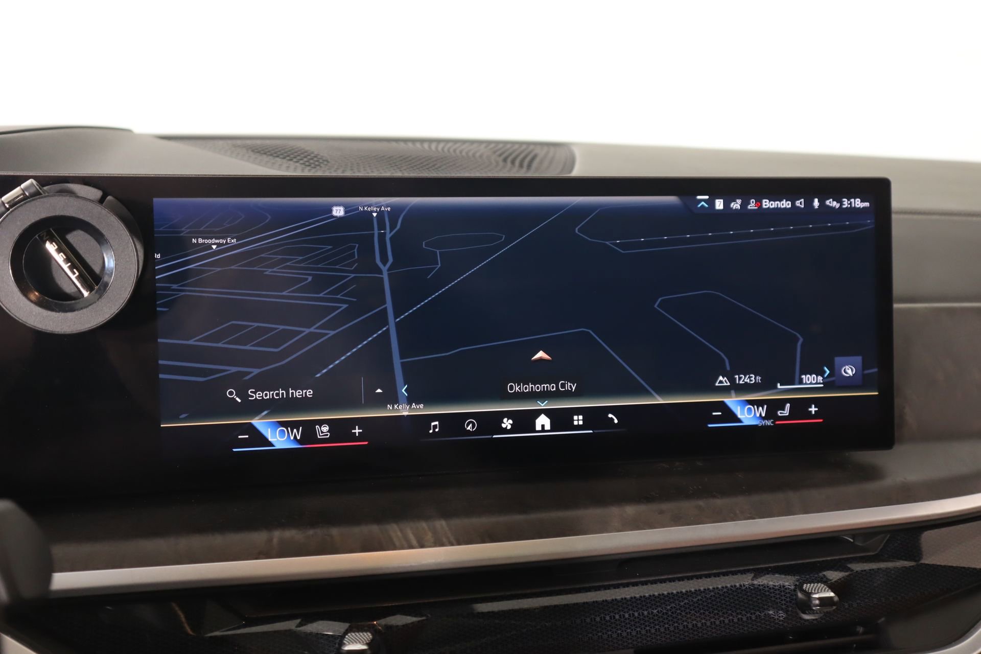 Used 2024 BMW X7 xDrive40i w/ Executive Package image 7