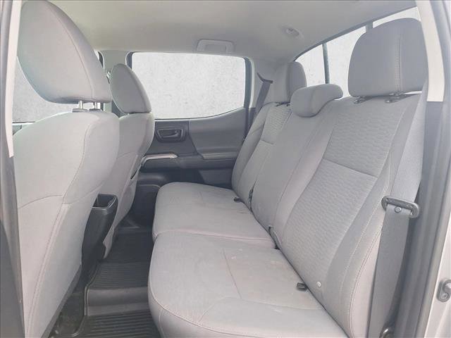 Used 2017 Toyota Tacoma SR5 w/ SR5 Appearance Package (SM) image 15