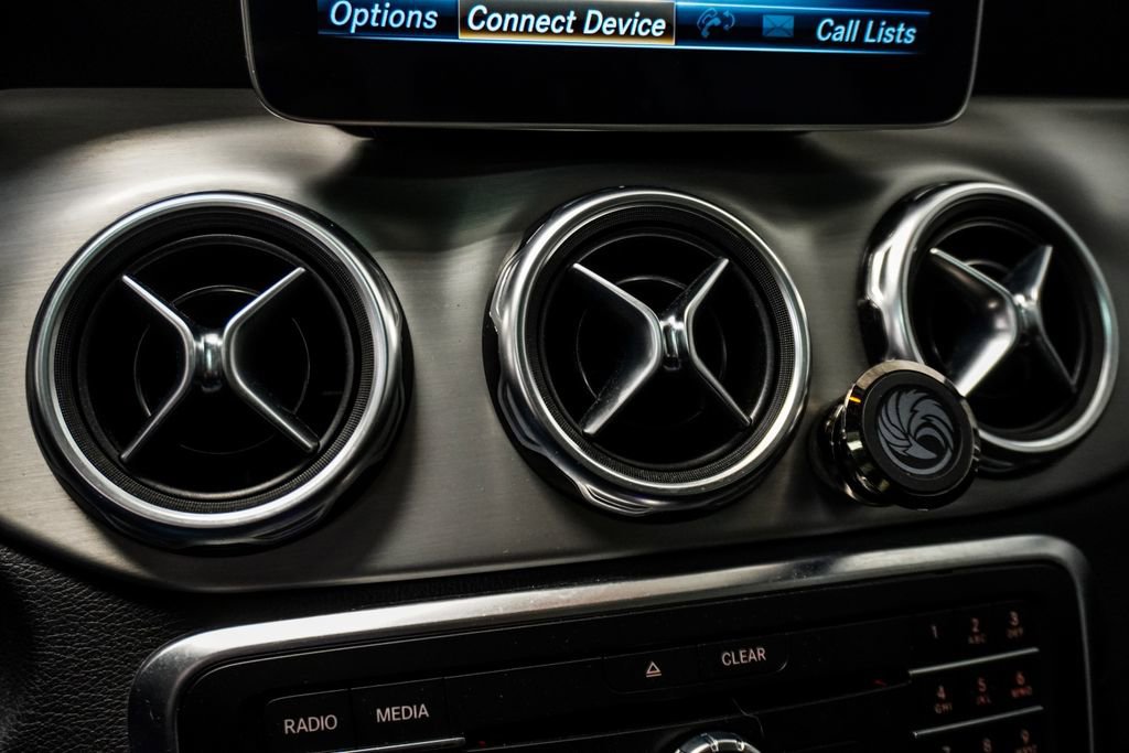 Used 2019 Mercedes-Benz GLA 250 image 28