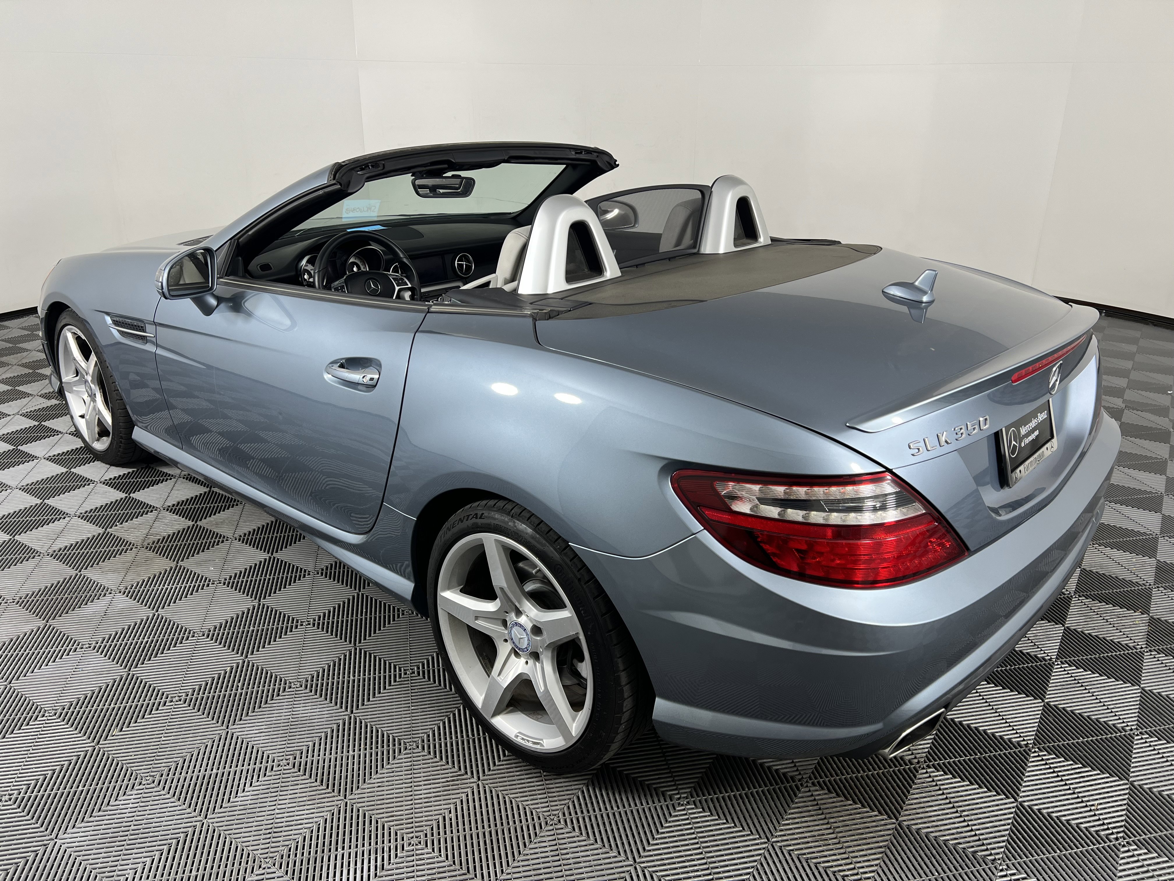 Used 2012 Mercedes-Benz SLK 350 image 14